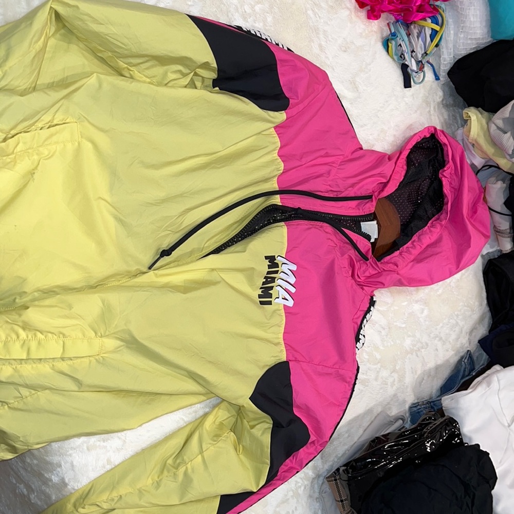 Pink XS Rain jacket Pink Black and yellow very cute